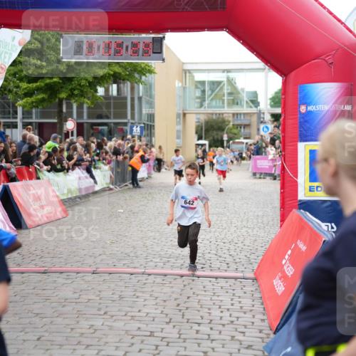 12.06.2026 - Holstenköstenlauf LAZAROV Photography http://msf.ph/oto/9742525 12.06.2026 16:35:31 Laufen 1175, 642, 75, 642, 648, 723, 1157, 1177 meine-sportfotos.de