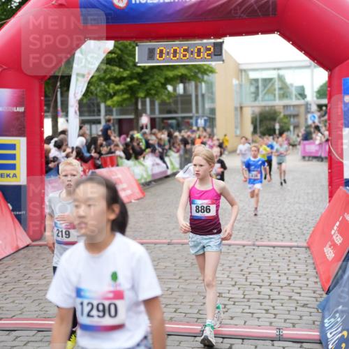 12.06.2026 - Holstenköstenlauf LAZAROV Photography http://msf.ph/oto/9742578 12.06.2026 16:36:04 Laufen 219, 1290, 10, 08, 02, 886, 50, 219, 370, 636, 729, 735, 884, 885, 886, 898, 1087, 1176, 1179 meine-sportfotos.de