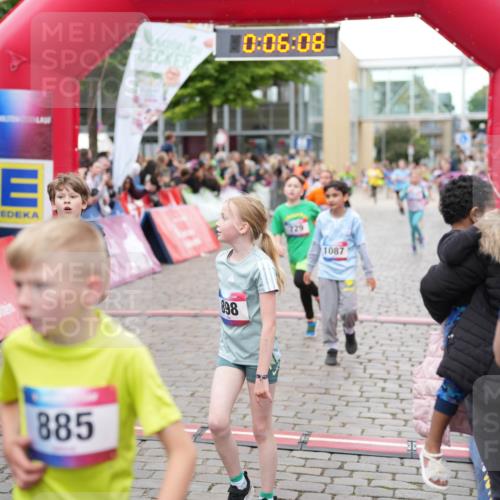 12.06.2026 - Holstenköstenlauf LAZAROV Photography http://msf.ph/oto/9742588 12.06.2026 16:36:11 Laufen 0, 06, 08, 898, 885, 729, 1087, 19, 173, 270, 370, 488, 622, 638, 729, 735, 884, 898, 979, 1087, 1430, 1432, 1448, 1496 meine-sportfotos.de