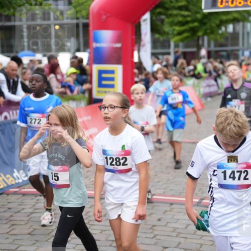 12.06.2026 - Holstenköstenlauf LAZAROV Photography http://msf.ph/oto/9742617 12.06.2026 16:36:26 Laufen 272, 15, 1282, 55, 1472, 722, 15, 277, 639, 722, 724, 872, 881, 974, 980, 981, 1040, 1165, 1168, 1297, 1433 meine-sportfotos.de