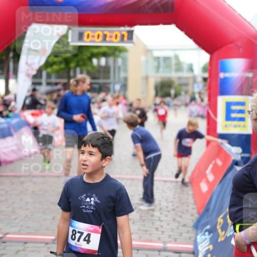 12.06.2026 - Holstenköstenlauf LAZAROV Photography http://msf.ph/oto/9742689 12.06.2026 16:37:09 Laufen 0, 07, 01, 874, 90, 175, 176, 632, 882, 1093, 1160, 1169, 1295, 1442, 1559 meine-sportfotos.de