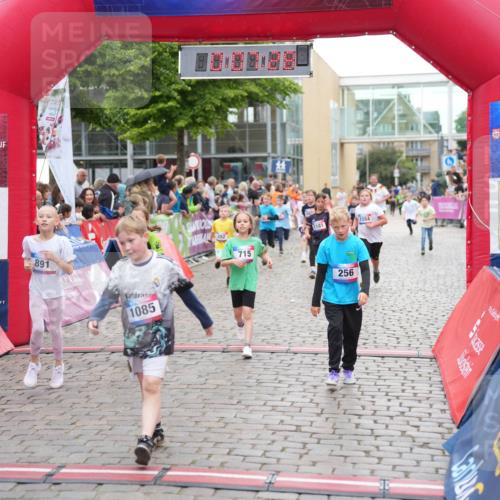 12.06.2026 - Holstenköstenlauf LAZAROV Photography http://msf.ph/oto/9742717 12.06.2026 16:37:30 Laufen 891, 1291, 1085, 715, 1181, 256, 1554, 256, 257, 261, 268, 492, 644, 715, 891, 897, 1085, 1181, 1291, 1428, 1554 meine-sportfotos.de