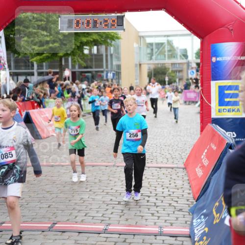12.06.2026 - Holstenköstenlauf LAZAROV Photography http://msf.ph/oto/9742719 12.06.2026 16:37:31 Laufen 715, 1085, 1181, 1554, 256, 256, 257, 261, 268, 492, 644, 715, 871, 891, 897, 1181, 1291, 1428, 1554 meine-sportfotos.de