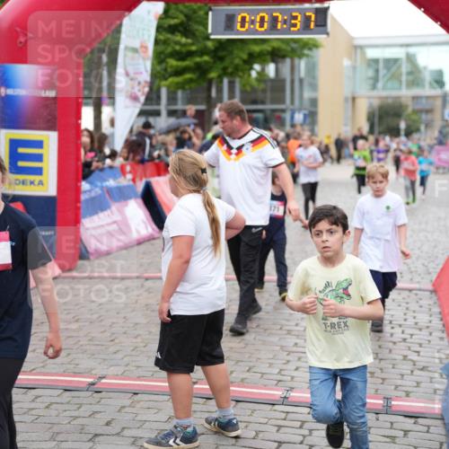 12.06.2026 - Holstenköstenlauf LAZAROV Photography http://msf.ph/oto/9742729 12.06.2026 16:37:39 Laufen 897, 0, 07, 37, 171, 218, 279, 871, 900, 1163, 1513, 1515 meine-sportfotos.de