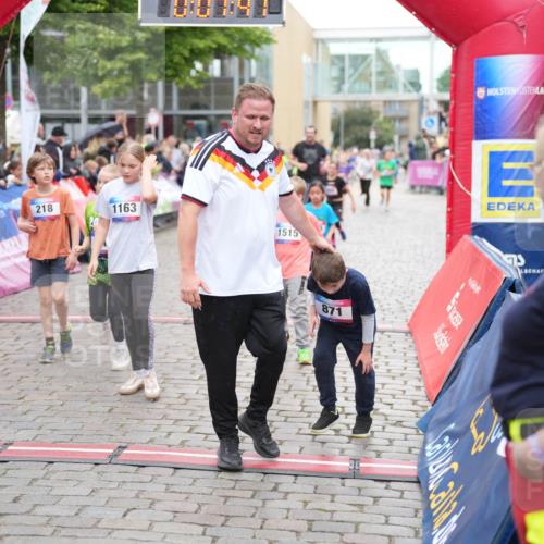 12.06.2026 - Holstenköstenlauf LAZAROV Photography http://msf.ph/oto/9742733 12.06.2026 16:37:44 Laufen 10, 00, 218, 1163, 1515, 871, 75, 217, 218, 252, 279, 720, 900, 1163, 1513, 1515, 1532 meine-sportfotos.de
