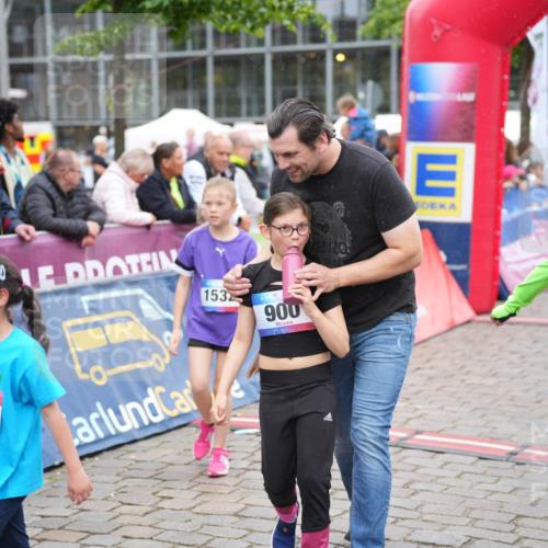 12.06.2026 - Holstenköstenlauf LAZAROV Photography http://msf.ph/oto/9742750 12.06.2026 16:37:51 Laufen 279, 153, 900, 252, 217, 252, 498, 640, 720, 877, 888, 890, 1039, 1162, 1302, 1483, 1505, 1518, 1529, 1532 meine-sportfotos.de