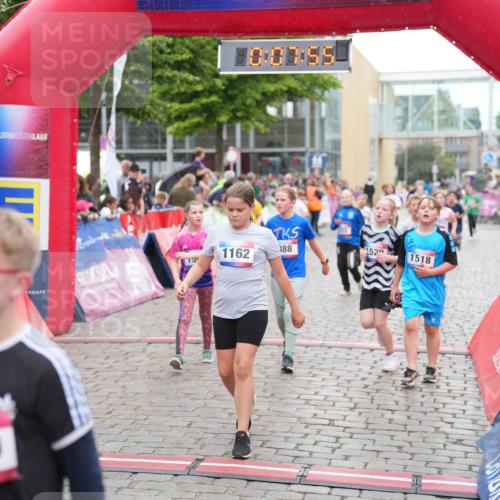 12.06.2026 - Holstenköstenlauf LAZAROV Photography http://msf.ph/oto/9742761 12.06.2026 16:37:57 Laufen 1039, 10, 00, 55, 1162, 388, 1520, 1518, 95, 122, 172, 283, 498, 640, 713, 888, 1162, 1288, 1302, 1308, 1505, 1518, 1529, 1531, 1553 meine-sportfotos.de
