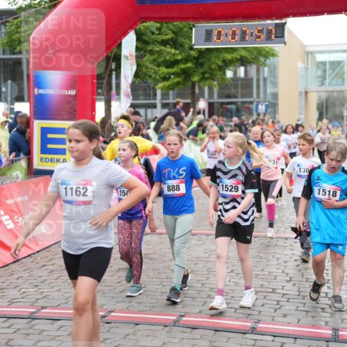 12.06.2026 - Holstenköstenlauf LAZAROV Photography http://msf.ph/oto/9742765 12.06.2026 16:37:59 Laufen 1162, 150, 888, 100797, 1288, 31, 1529, 130, 1518, 49, 95, 122, 172, 249, 283, 489, 498, 503, 634, 713, 888, 1288, 1302, 1308, 1505, 1518, 1529, 1531, 1553 meine-sportfotos.de