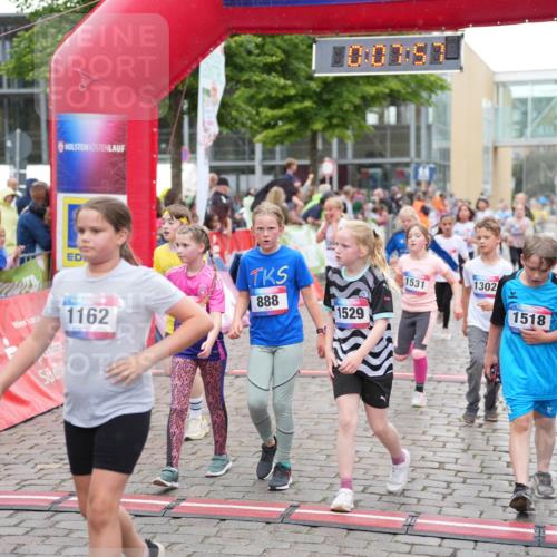 12.06.2026 - Holstenköstenlauf LAZAROV Photography http://msf.ph/oto/9742766 12.06.2026 16:37:59 Laufen 15, 1162, 888, 1529, 10, 07, 57, 1531, 1302, 1518, 49, 95, 122, 172, 249, 283, 489, 498, 503, 634, 713, 888, 1288, 1302, 1308, 1505, 1518, 1529, 1531, 1553 meine-sportfotos.de