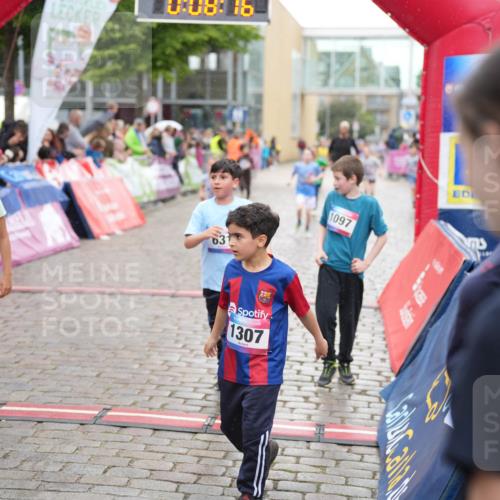 12.06.2026 - Holstenköstenlauf LAZAROV Photography http://msf.ph/oto/9742796 12.06.2026 16:38:18 Laufen 0, 08, 16, 63, 1307, 1097, 178, 275, 506, 631, 716, 889, 973, 977, 1088, 1097, 1461 meine-sportfotos.de