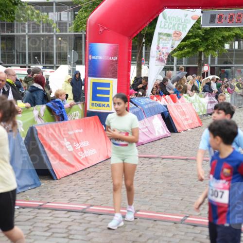 12.06.2026 - Holstenköstenlauf LAZAROV Photography http://msf.ph/oto/9742798 12.06.2026 16:38:19 Laufen 07, 08, 007, 977, 05, 178, 275, 506, 631, 716, 889, 973, 977, 1461 meine-sportfotos.de