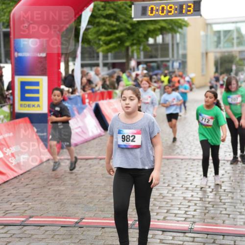 12.06.2026 - Holstenköstenlauf LAZAROV Photography http://msf.ph/oto/9742867 12.06.2026 16:39:15 Laufen 982, 0, 09, 13, 712, 707, 260, 620, 707, 712, 971, 1079 meine-sportfotos.de