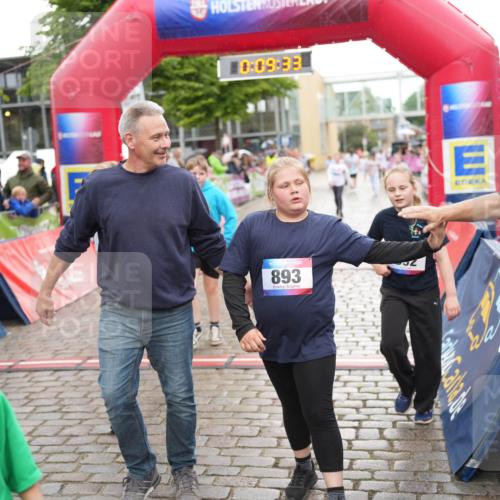 12.06.2026 - Holstenköstenlauf LAZAROV Photography http://msf.ph/oto/9742905 12.06.2026 16:39:35 Laufen 719, 10, 09, 33, 893, 2, 253, 278, 619, 1078, 1090, 1095, 1286, 1306 meine-sportfotos.de