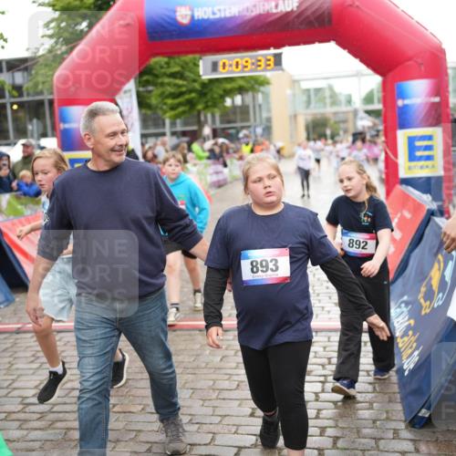 12.06.2026 - Holstenköstenlauf LAZAROV Photography http://msf.ph/oto/9742906 12.06.2026 16:39:35 Laufen 0, 09, 33, 893, 892, 253, 278, 619, 1078, 1090, 1095, 1286, 1306 meine-sportfotos.de