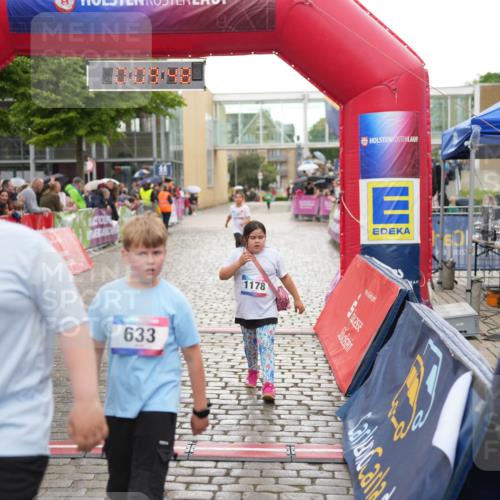 12.06.2026 - Holstenköstenlauf LAZAROV Photography http://msf.ph/oto/9742925 12.06.2026 16:39:51 Laufen 647, 633, 1178, 3, 282, 1178 meine-sportfotos.de