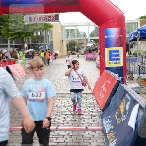 12.06.2026 - Holstenköstenlauf LAZAROV Photography http://msf.ph/oto/9742926 12.06.2026 16:39:51 Laufen 647, 633, 1178, 3, 282, 1178 meine-sportfotos.de