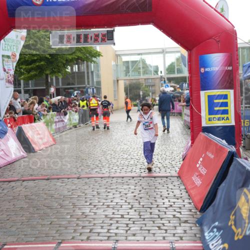 12.06.2026 - Holstenköstenlauf LAZAROV Photography http://msf.ph/oto/9742959 12.06.2026 16:41:57 Laufen 262, 160, 11, 2, 262 meine-sportfotos.de