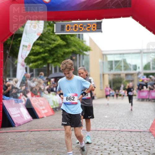 12.06.2026 - Holstenköstenlauf LAZAROV Photography http://msf.ph/oto/9743021 12.06.2026 16:50:27 Laufen 10, 05, 28, 662, 2, 232, 662, 664, 1404 meine-sportfotos.de