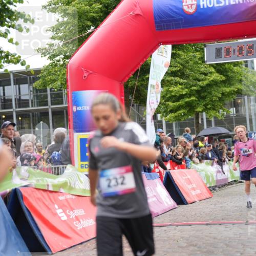 12.06.2026 - Holstenköstenlauf LAZAROV Photography http://msf.ph/oto/9743024 12.06.2026 16:50:30 Laufen 232, 664, 1404, 664, 1404 meine-sportfotos.de