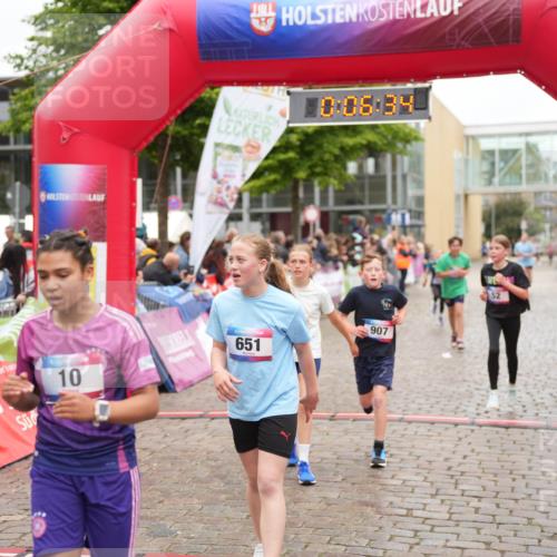 12.06.2026 - Holstenköstenlauf LAZAROV Photography http://msf.ph/oto/9743110 12.06.2026 16:51:32 Laufen 10, 08, 34, 651, 10, 907, 52, 10, 52, 241, 651, 750, 751, 756, 907, 991 meine-sportfotos.de