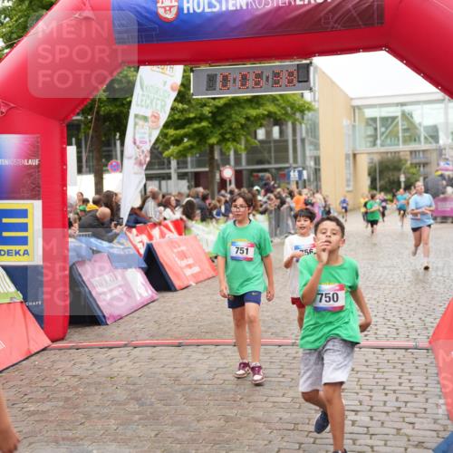 12.06.2026 - Holstenköstenlauf LAZAROV Photography http://msf.ph/oto/9743115 12.06.2026 16:51:37 Laufen 750, 751, 56, 146, 241, 243, 655, 742, 750, 751, 756 meine-sportfotos.de