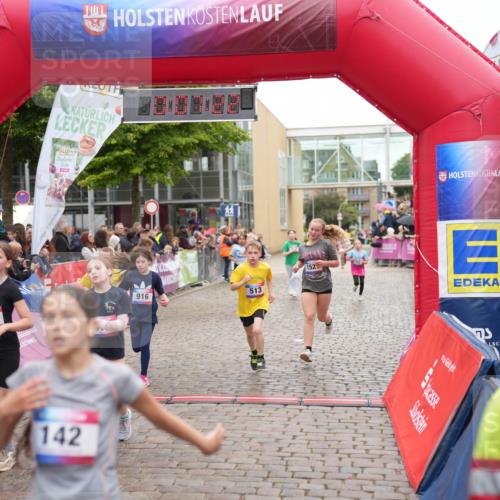12.06.2026 - Holstenköstenlauf LAZAROV Photography http://msf.ph/oto/9743192 12.06.2026 16:52:21 Laufen 34, 142, 916, 513, 34, 55, 142, 240, 513, 516, 656, 738, 770, 915, 916, 1521 meine-sportfotos.de