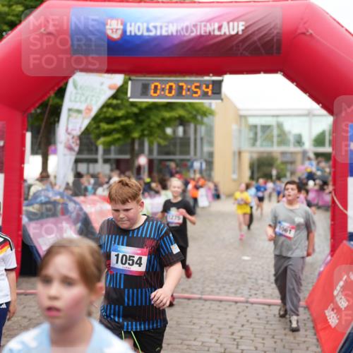 12.06.2026 - Holstenköstenlauf LAZAROV Photography http://msf.ph/oto/9743239 12.06.2026 16:52:53 Laufen 234, 0, 07, 54, 1054, 1061, 234, 247, 519, 649, 912, 987, 1275, 1276 meine-sportfotos.de