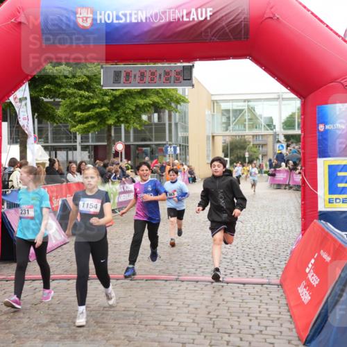 12.06.2026 - Holstenköstenlauf LAZAROV Photography http://msf.ph/oto/9743277 12.06.2026 16:53:23 Laufen 231, 1154, 663, 6, 231, 242, 663, 918, 1154 meine-sportfotos.de