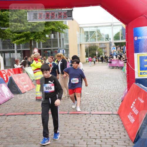 12.06.2026 - Holstenköstenlauf LAZAROV Photography http://msf.ph/oto/9743334 12.06.2026 16:54:24 Laufen 986, 300, 1051, 60, 986, 1051 meine-sportfotos.de