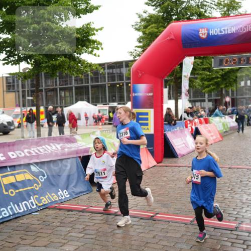 12.06.2026 - Holstenköstenlauf LAZAROV Photography http://msf.ph/oto/9743407 12.06.2026 17:06:18 Laufen 7511, 7316, 315 meine-sportfotos.de