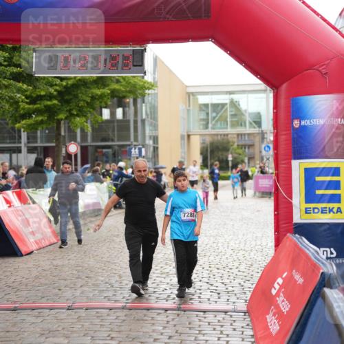 12.06.2026 - Holstenköstenlauf LAZAROV Photography http://msf.ph/oto/9743411 12.06.2026 17:06:22 Laufen 7288 meine-sportfotos.de