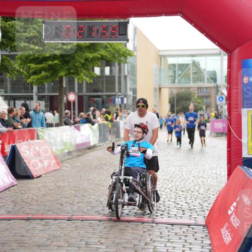 12.06.2026 - Holstenköstenlauf LAZAROV Photography http://msf.ph/oto/9743440 12.06.2026 17:06:57 Laufen 388, 3 meine-sportfotos.de