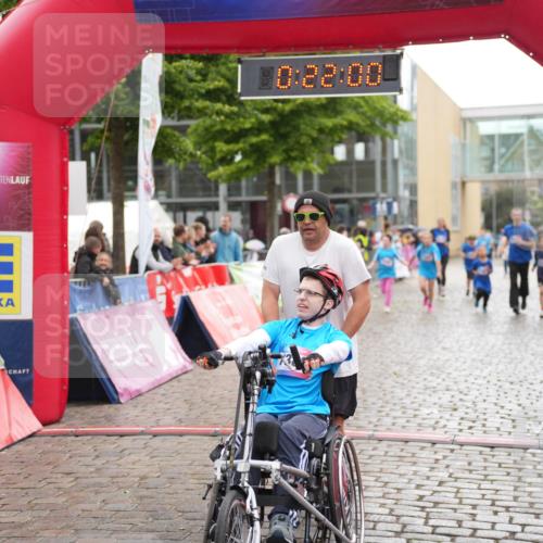 12.06.2026 - Holstenköstenlauf LAZAROV Photography http://msf.ph/oto/9743444 12.06.2026 17:06:59 Laufen 0, 22, 00 meine-sportfotos.de