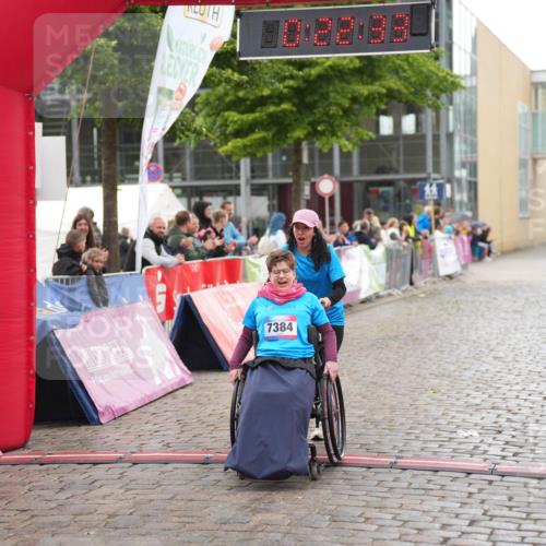 12.06.2026 - Holstenköstenlauf LAZAROV Photography http://msf.ph/oto/9743488 12.06.2026 17:07:32 Laufen 7384 meine-sportfotos.de