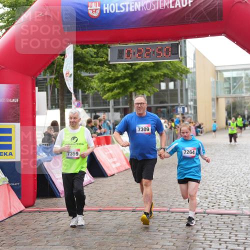 12.06.2026 - Holstenköstenlauf LAZAROV Photography http://msf.ph/oto/9743502 12.06.2026 17:07:49 Laufen 7359, 7309, 7264 meine-sportfotos.de