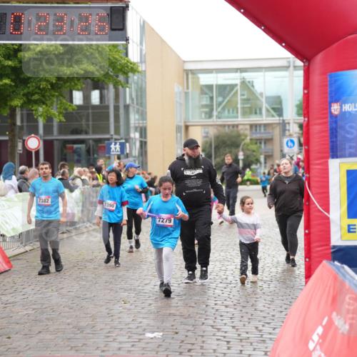 12.06.2026 - Holstenköstenlauf LAZAROV Photography http://msf.ph/oto/9743523 12.06.2026 17:08:24 Laufen 10, 88, 88, 7382, 7390, 7279, 2 meine-sportfotos.de