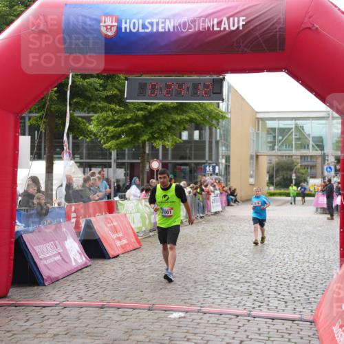 12.06.2026 - Holstenköstenlauf LAZAROV Photography http://msf.ph/oto/9743544 12.06.2026 17:09:10 Laufen 7001, 7276 meine-sportfotos.de