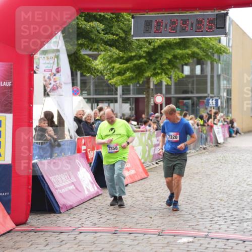 12.06.2026 - Holstenköstenlauf LAZAROV Photography http://msf.ph/oto/9743557 12.06.2026 17:09:34 Laufen 7358, 7320 meine-sportfotos.de