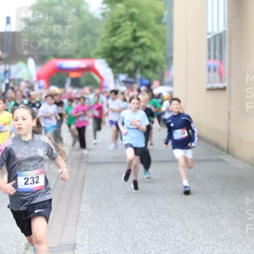 12.06.2026 - Holstenköstenlauf Andreas Tolksdorf http://msf.ph/oto/9743609 12.06.2026 16:48:34 Laufen 1564, 232 meine-sportfotos.de
