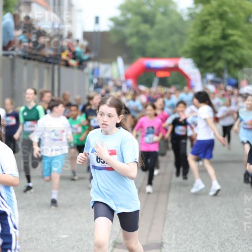 12.06.2026 - Holstenköstenlauf Andreas Tolksdorf http://msf.ph/oto/9743615 12.06.2026 16:48:37 Laufen 48, 49 meine-sportfotos.de