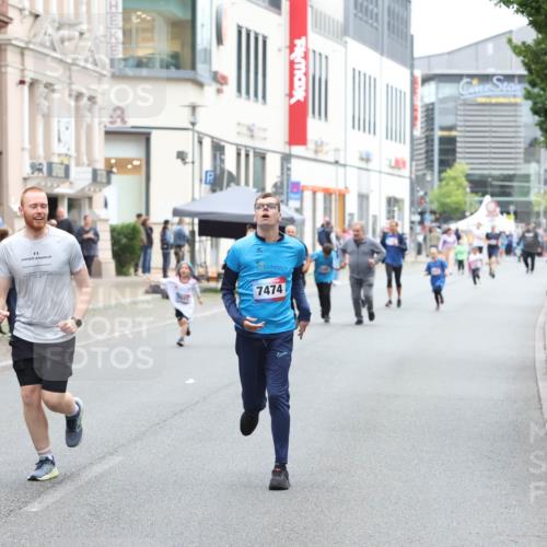 12.06.2026 - Holstenköstenlauf Andreas Tolksdorf http://msf.ph/oto/9743953 12.06.2026 17:07:44 Laufen 267, 7474 meine-sportfotos.de