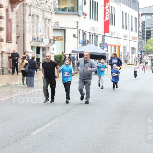 12.06.2026 - Holstenköstenlauf Andreas Tolksdorf http://msf.ph/oto/9743959 12.06.2026 17:07:50 Laufen 7288 meine-sportfotos.de