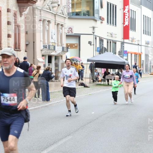 12.06.2026 - Holstenköstenlauf Andreas Tolksdorf http://msf.ph/oto/9743975 12.06.2026 17:08:08 Laufen 7544, 3726 meine-sportfotos.de