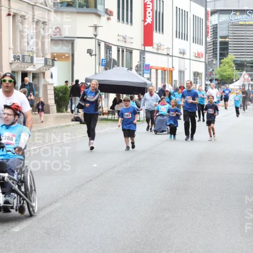 12.06.2026 - Holstenköstenlauf Andreas Tolksdorf http://msf.ph/oto/9743992 12.06.2026 17:08:28 Laufen 7388, 7303, 1384, 7307, 7311, 7312 meine-sportfotos.de