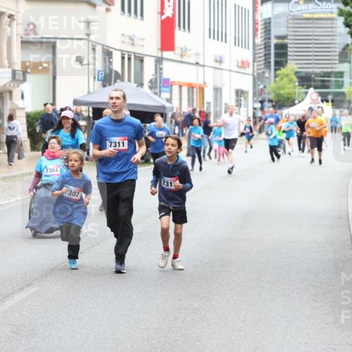 12.06.2026 - Holstenköstenlauf Andreas Tolksdorf http://msf.ph/oto/9744003 12.06.2026 17:08:35 Laufen 7384, 307, 7311, 731 meine-sportfotos.de