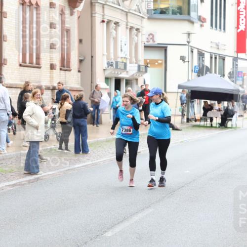 12.06.2026 - Holstenköstenlauf Andreas Tolksdorf http://msf.ph/oto/9744043 12.06.2026 17:09:15 Laufen 7386 meine-sportfotos.de