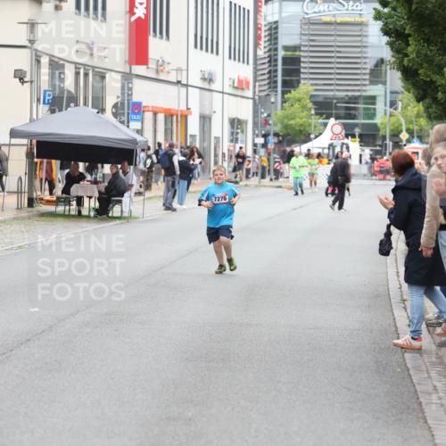 12.06.2026 - Holstenköstenlauf Andreas Tolksdorf http://msf.ph/oto/9744072 12.06.2026 17:10:06 Laufen 7276 meine-sportfotos.de