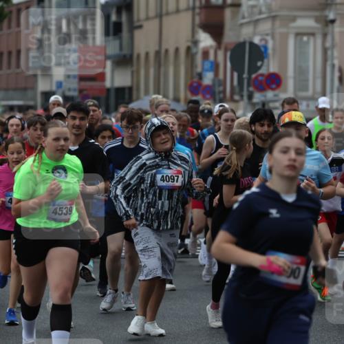 12.06.2026 - Holstenköstenlauf Andreas Tolksdorf http://msf.ph/oto/9744156 12.06.2026 17:33:36 Laufen 4765, 4539, 4097, 100, 4280 meine-sportfotos.de