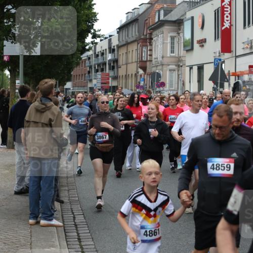 12.06.2026 - Holstenköstenlauf Andreas Tolksdorf http://msf.ph/oto/9744252 12.06.2026 17:34:46 Laufen 4886, 3867, 34, 405, 4861, 4404, 4859 meine-sportfotos.de