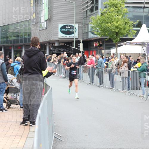 12.06.2026 - Holstenköstenlauf Andreas Tolksdorf http://msf.ph/oto/9744292 12.06.2026 17:49:50 Laufen 3818 meine-sportfotos.de